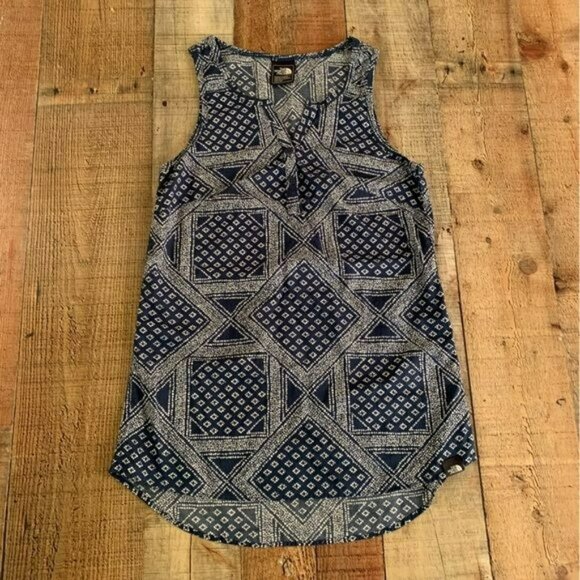 The North Face Navy White geometric sleeveless top xs - Picture 1 of 9